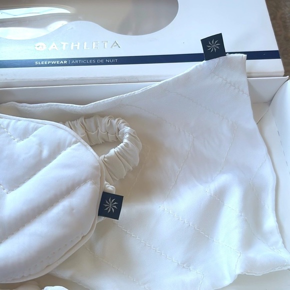 Brand New Athleta Calm Cool Sleep Mask Silky Soft Breathable Travel White - Picture 5 of 16